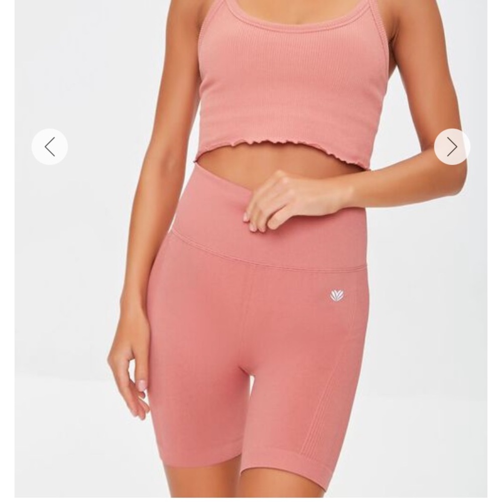 Hi-rise biker shorts